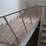 4 yatay emniyetli paslanmaz merdiven korkuluğu