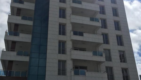 camli-paslanmaz-merdiven-korkuluk-resimleri(26)