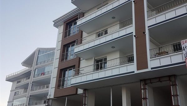 dikey-emniyetli-paslanmaz-balkon-korkuluk-modelleri (5)